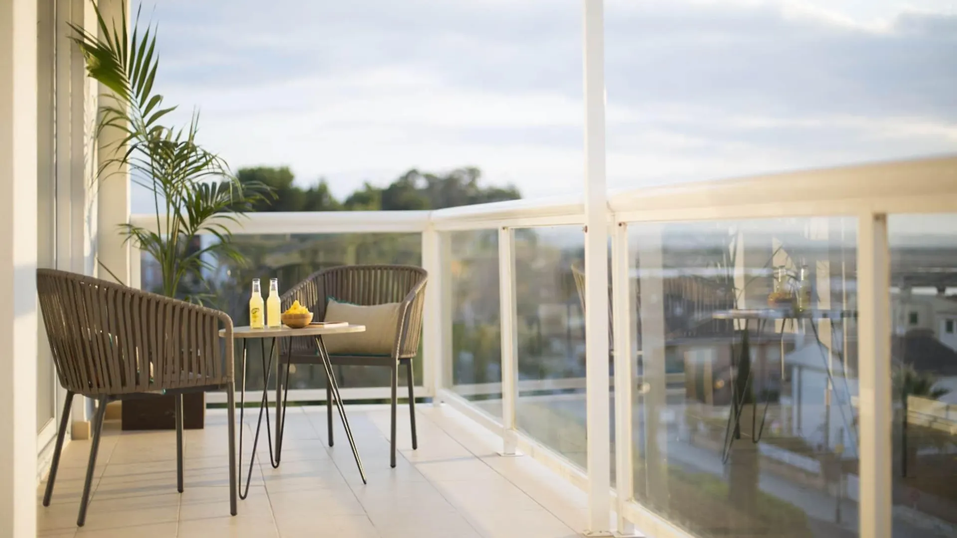 Las Gaviotas Suites Hotel & Spa Playa de Muro