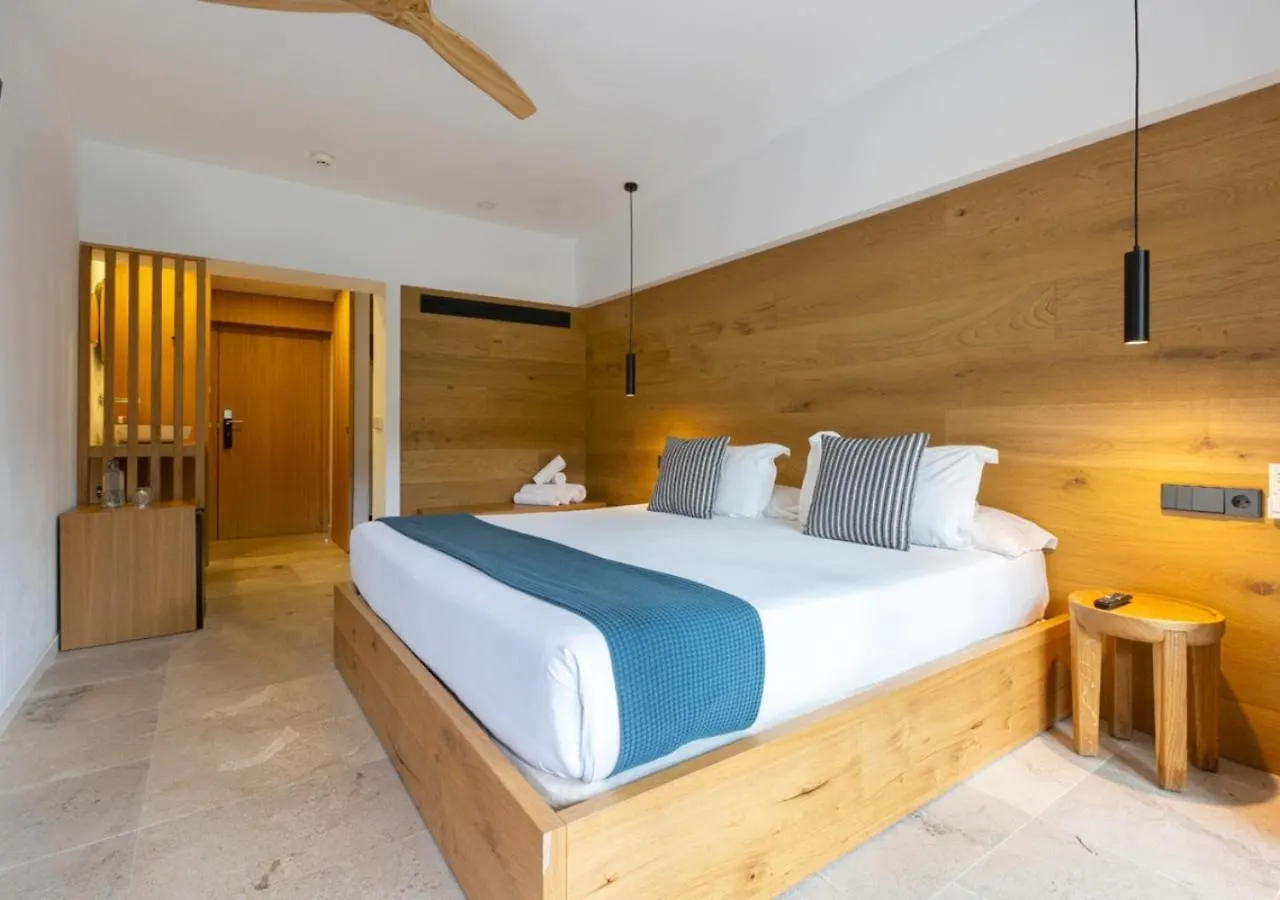 Las Gaviotas Suites Hotel & Spa Playa de Muro